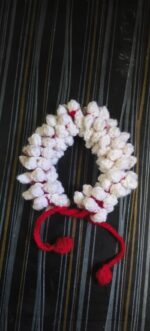 Handmade Woolen Gajra – Soft, Elegant & Reusable Hair Accessory