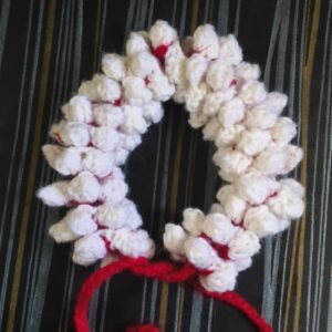 Handmade Woolen Gajra – Soft, Elegant & Reusable Hair Accessory